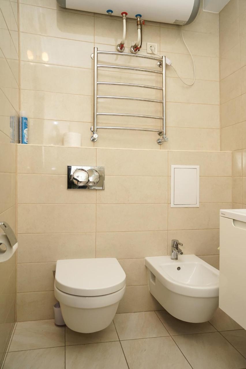 Kyiv Apartment On Chornovola 27 Екстериор снимка