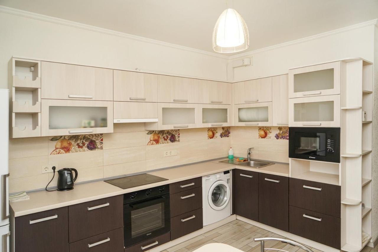 Kyiv Apartment On Chornovola 27 Екстериор снимка